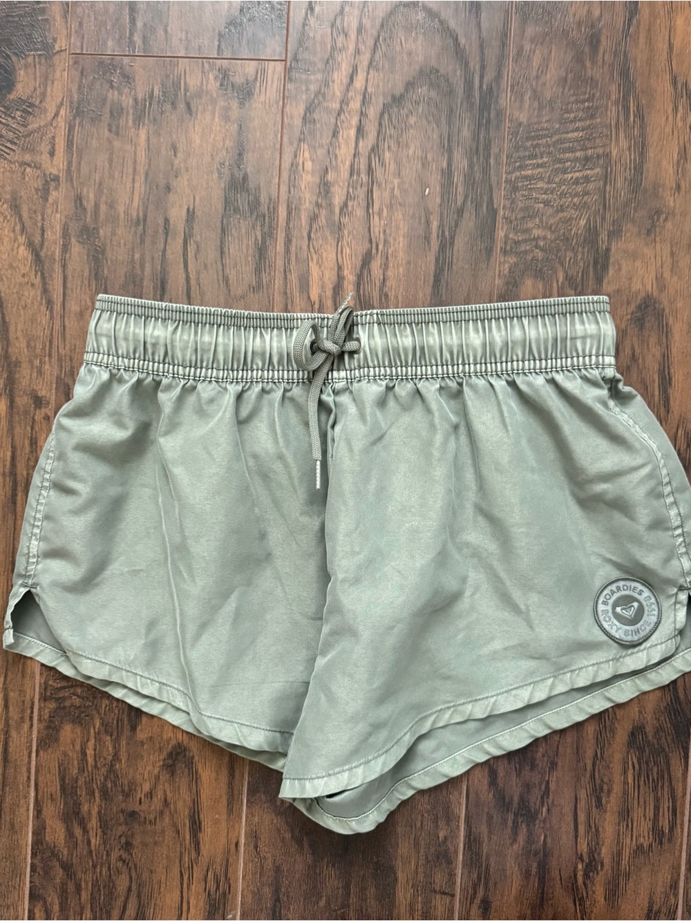 Roxy No Bad Waves Boardshorts in Oil Green Size Medium